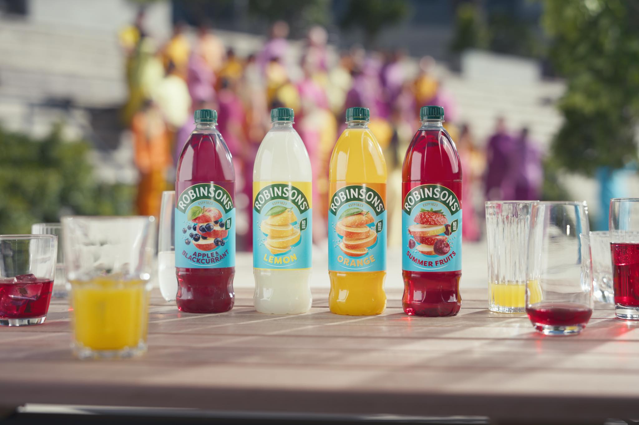 Robinsons assembles a gargling choir to help the nation Get Thirsty