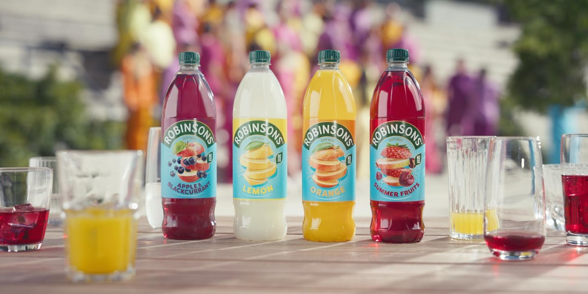 Robinsons assembles a gargling choir to help the nation Get Thirsty